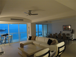Apartment 1602